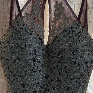 Size 7. Wore once. Beautiful top part